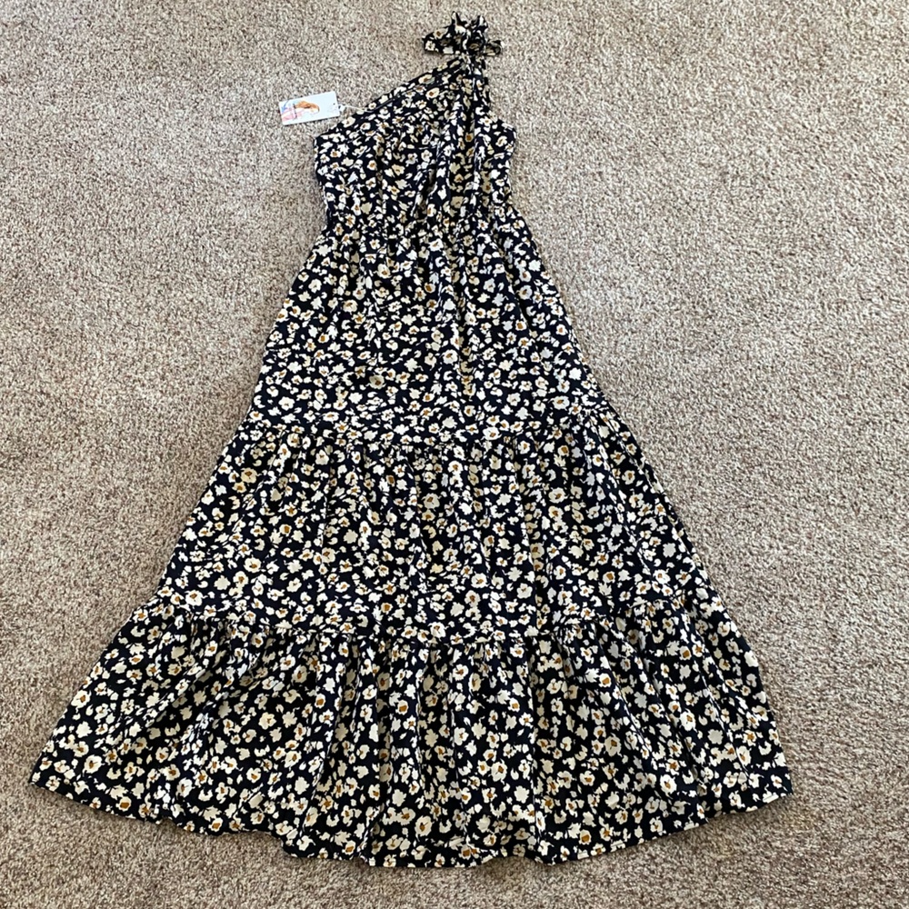 One shoulder maxi dress
